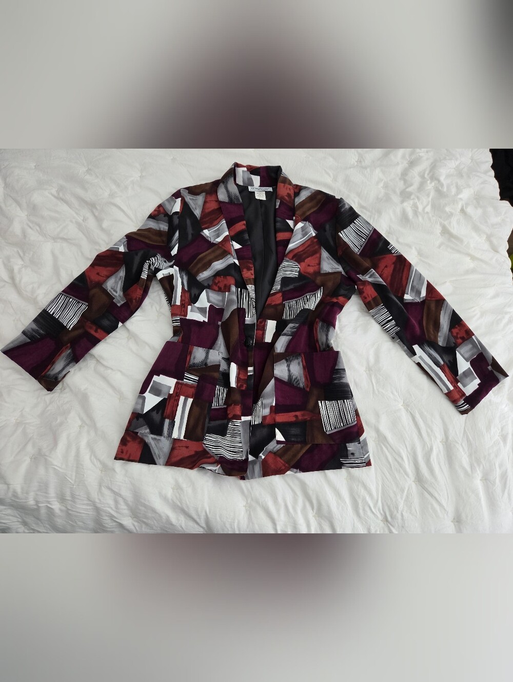 Vintage Abstract Geometric Blazer Jacket in Burgundy Multi